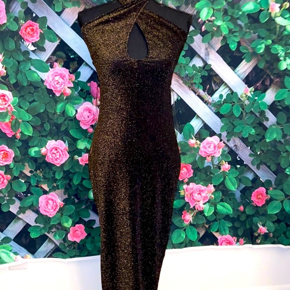 Dresses & Skirts - Black sparkle dress.